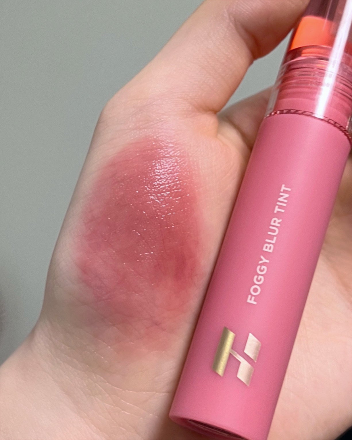 フォギーブラーティント/HOLIKA HOLIKA/リップティントを使ったクチコミ(4枚目)