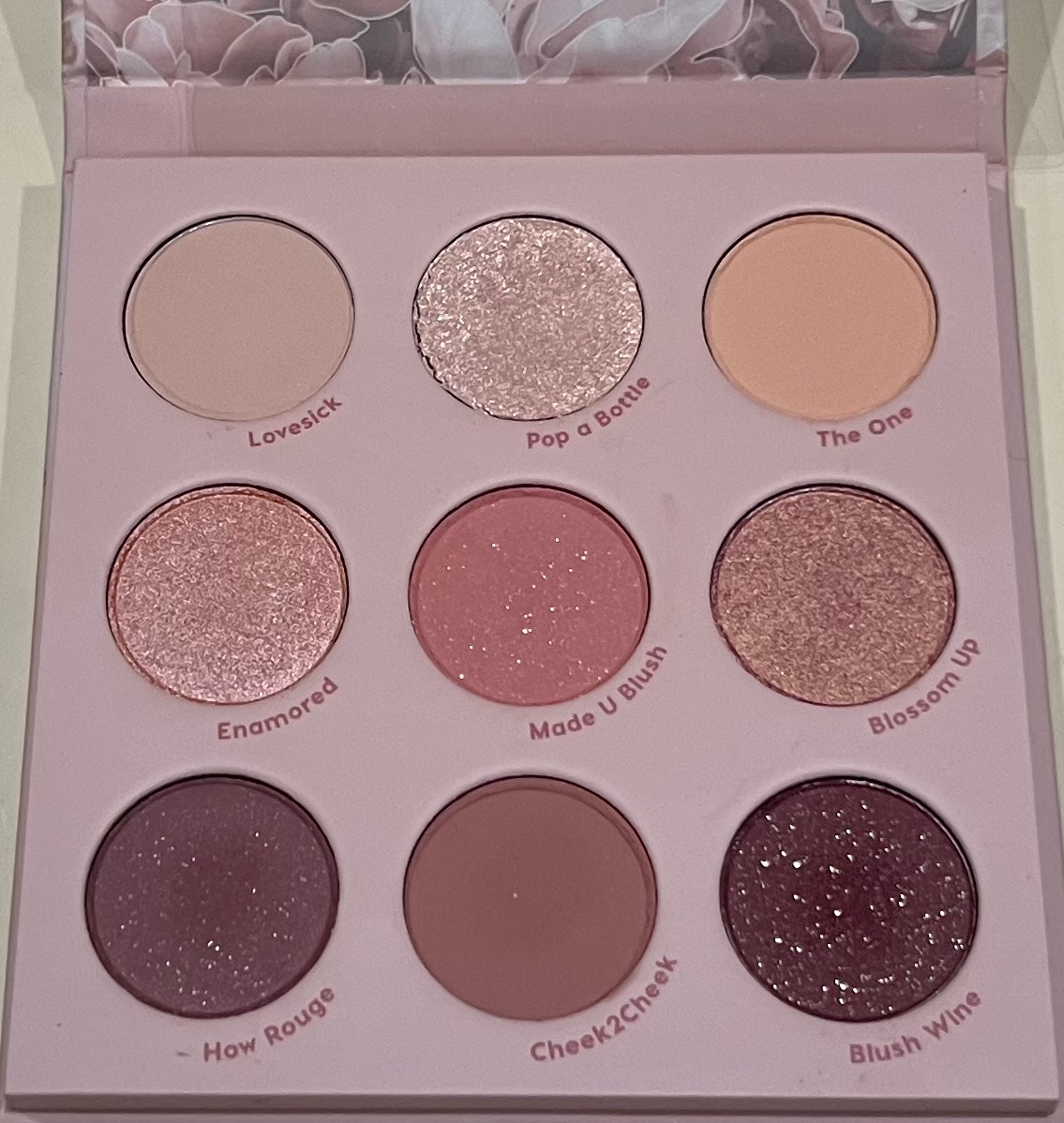  ブラッシュクラッシュ/ColourPop/アイシャドウパレットを使ったクチコミ（1枚目）