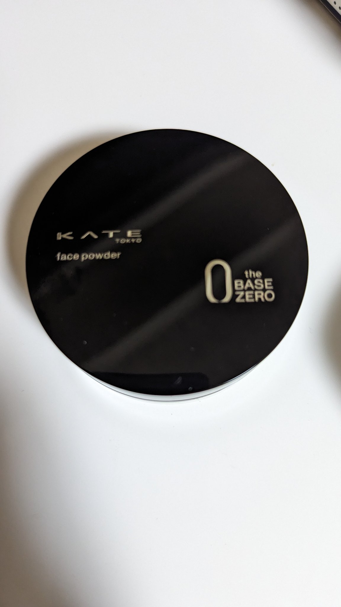 KATE ケイト フェイスパウダーZ(オイルブロック)のクチコミ「何度もリピしているお品

ケイト　フェイスパウダーZ
　　　　　　オイルブロック

さらっと薄.....」（2枚目）