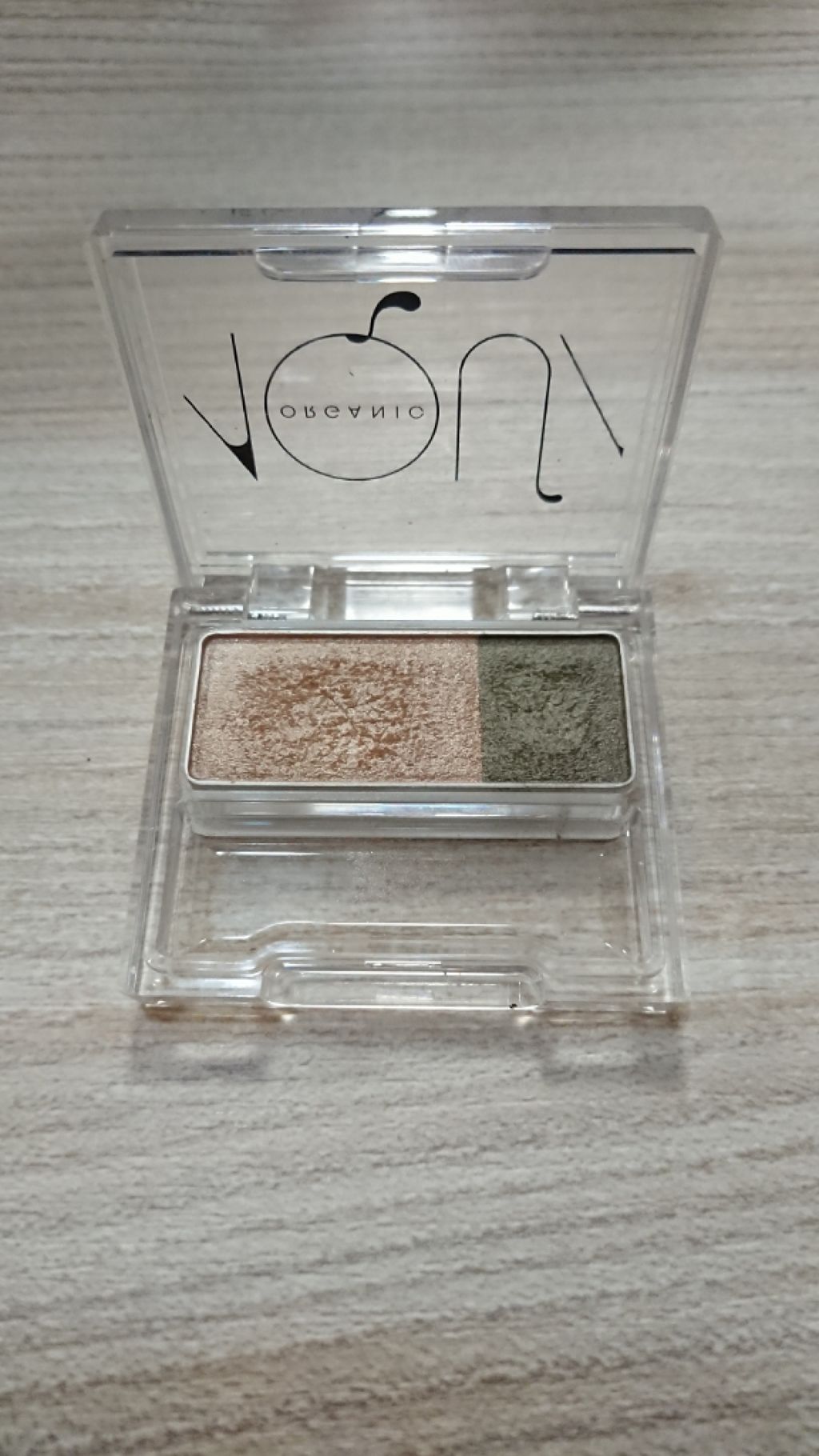 オーガニックデュオシャドー/アクア・アクア/アイシャドウパレットを使ったクチコミ（1枚目）