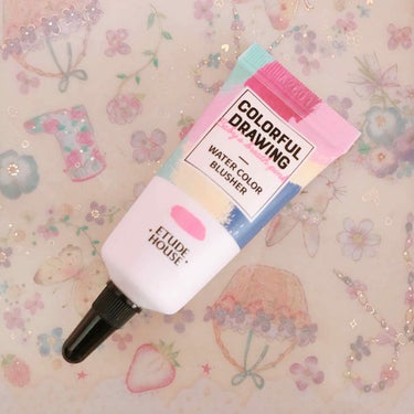 【カラフルドローイングウォーターカラーチーク PK002】

ETUDE HOUSEで購入した
最近お気に入りのチークです( ˶ˆ꒳ˆ˵ )♡

いつものメイクでするチークのやり方は
クリームチークの上