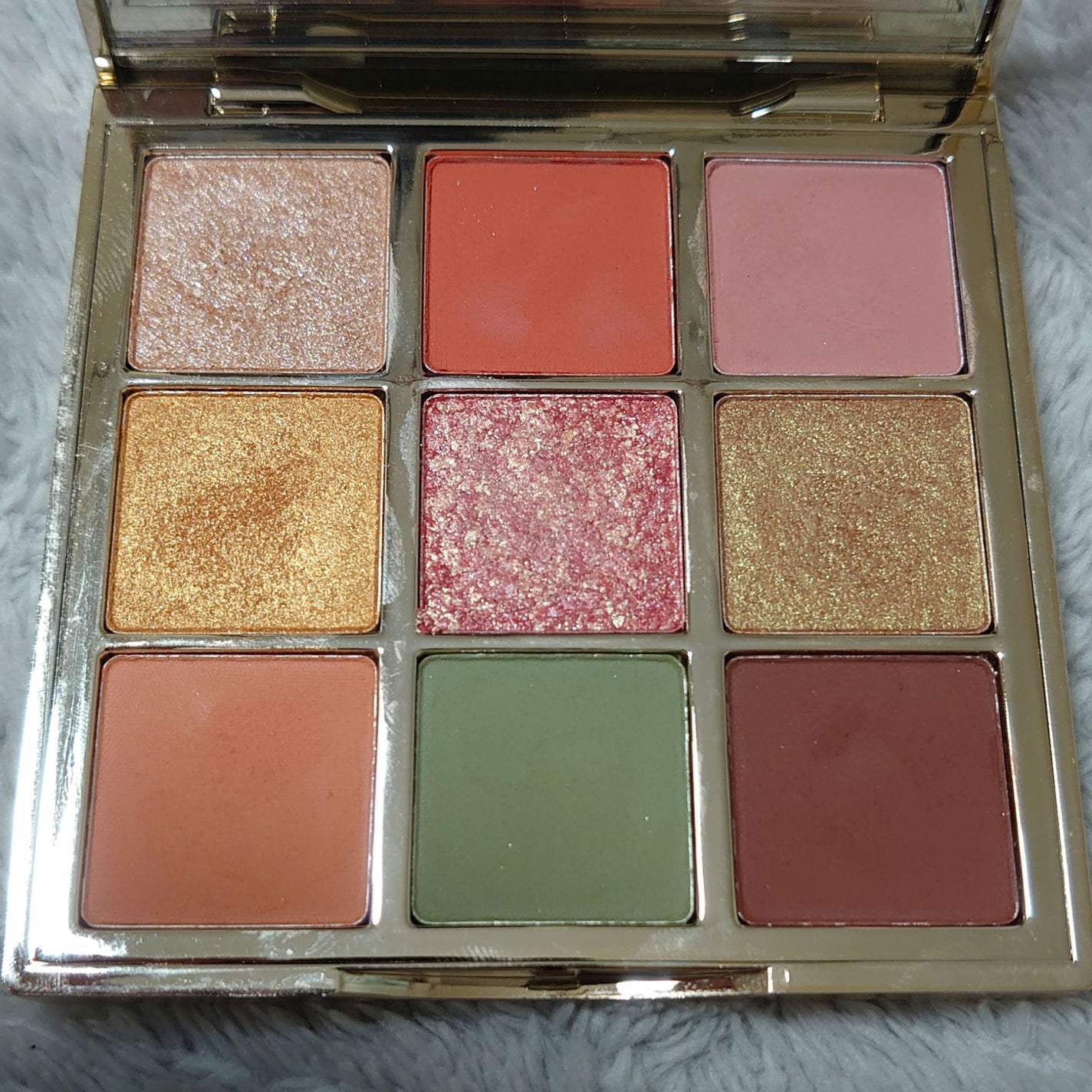 長相思シリーズ 9色アイシャドウパレット/CATKIN/アイシャドウパレットを使ったクチコミ(2枚目)