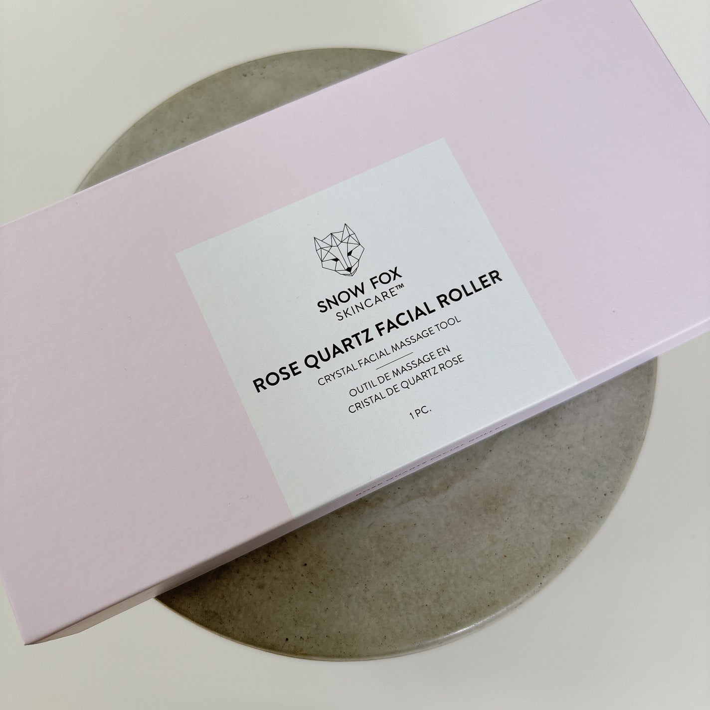 ローズ クォーツ フェイシャル ローラー/SNOW FOX SKINCARE/その他スキンケアグッズを使ったクチコミ(4枚目)