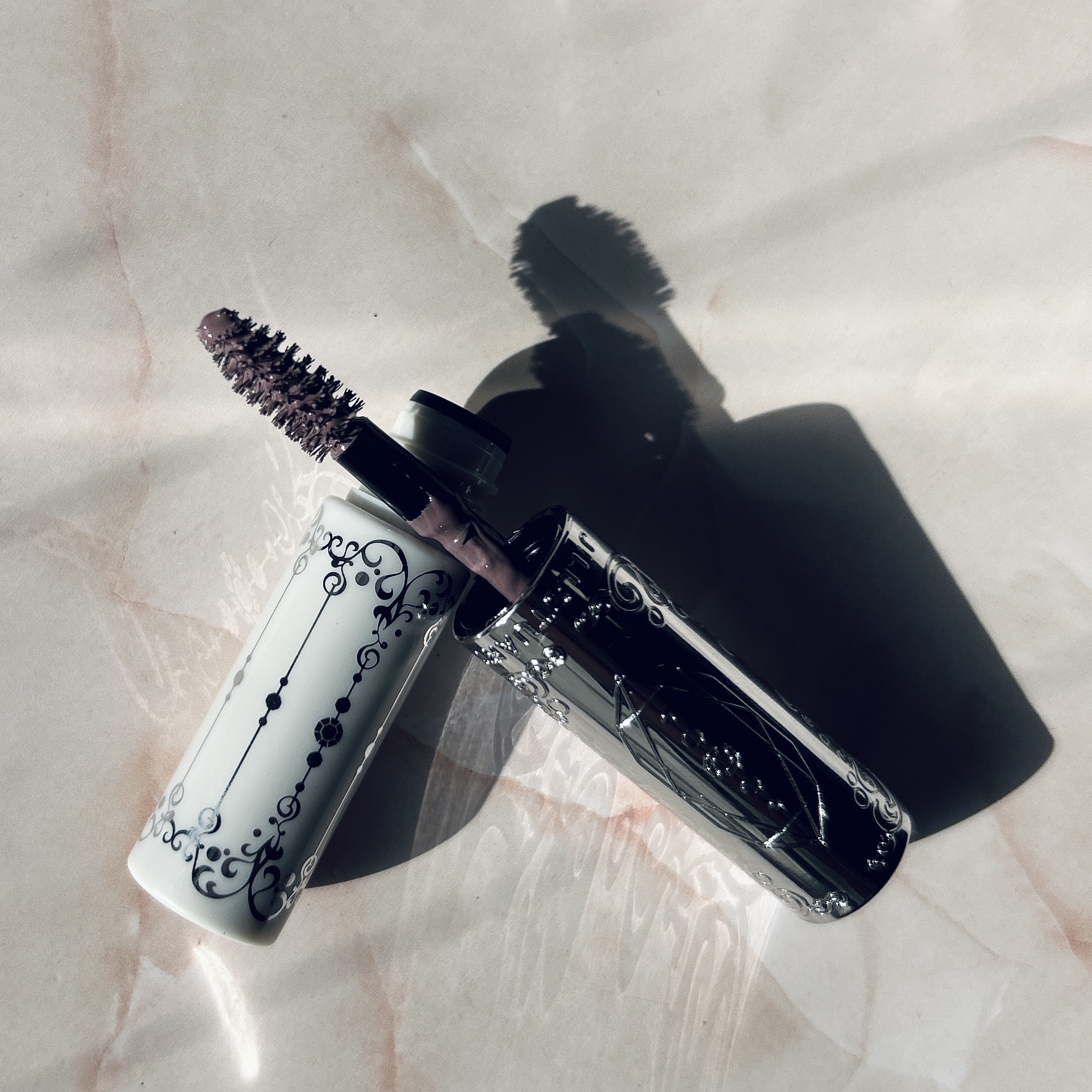 ジルスチュアート ムースブロウマスカラ 13 grayish lavender/JILL STUART/眉マスカラを使ったクチコミ（2枚目）