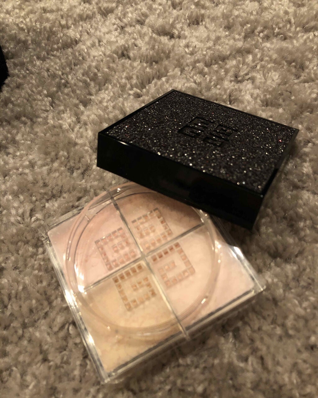 プリズム・リーブル/GIVENCHY/ルースパウダーを使ったクチコミ(3枚目)