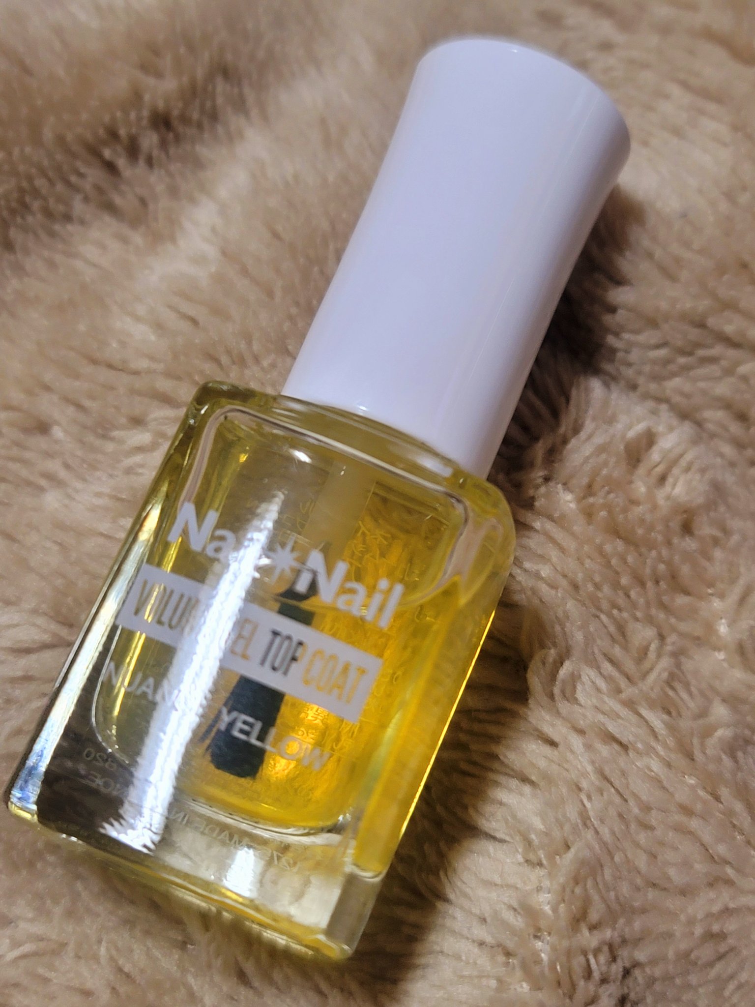 ボリュームジェルトップコート N ニュアンスイエロー/ネイルネイル/ネイルトップコートを使ったクチコミ（1枚目）