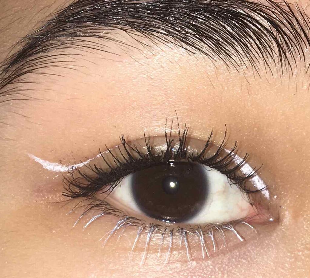 EYE OPENING LINER/UZU BY FLOWFUSHI/リキッドアイライナーを使ったクチコミ（2枚目）