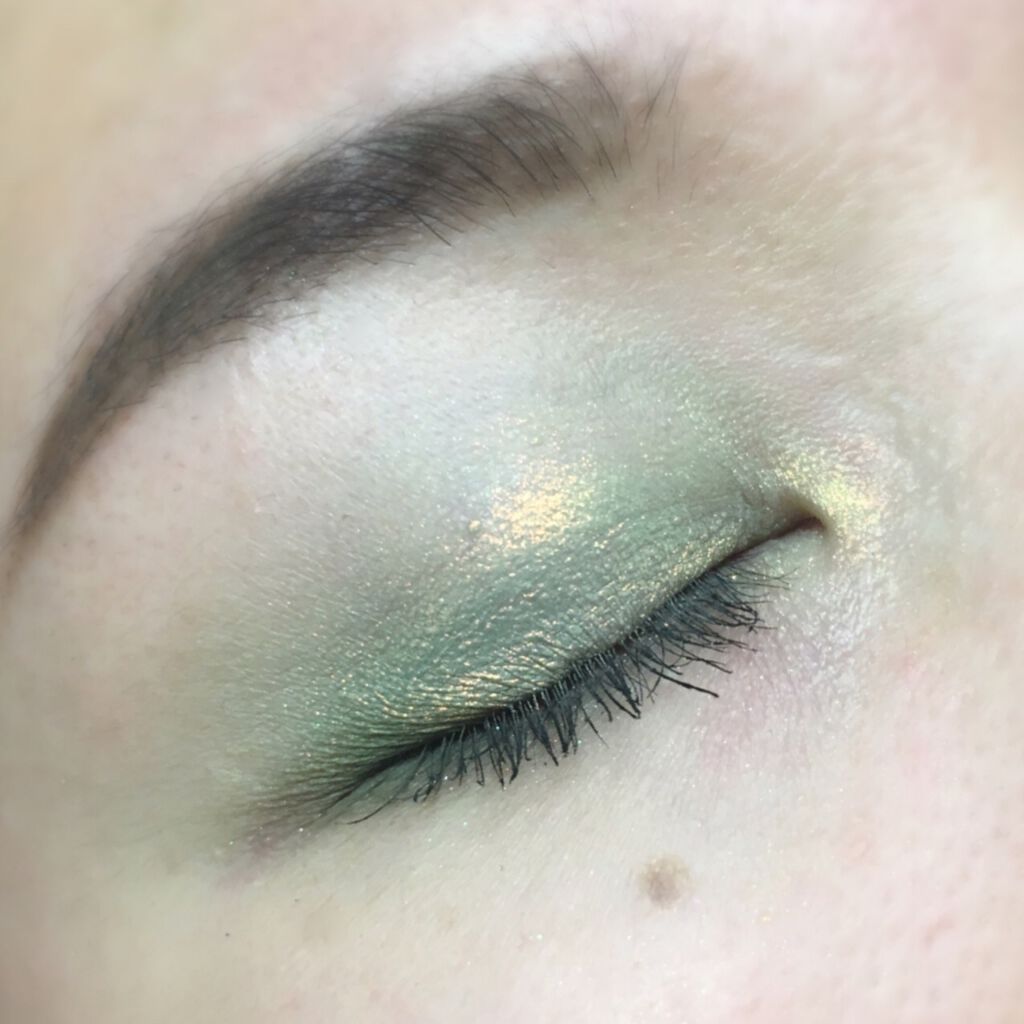 iridescent chameleon/terra moons/単色アイシャドウを使ったクチコミ（3枚目）