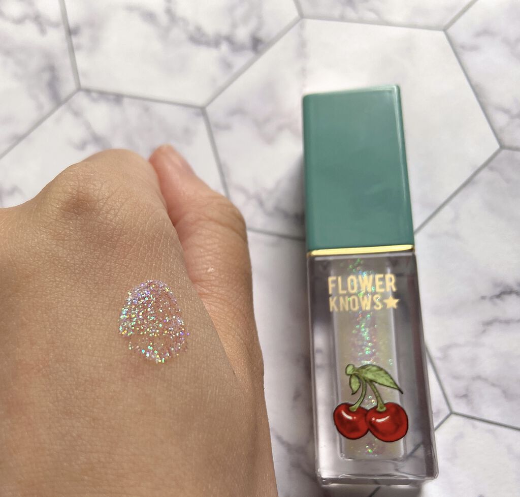 Cherry Love グリッター リキッドアイシャドウ/FlowerKnows/グリッターを使ったクチコミ（2枚目）