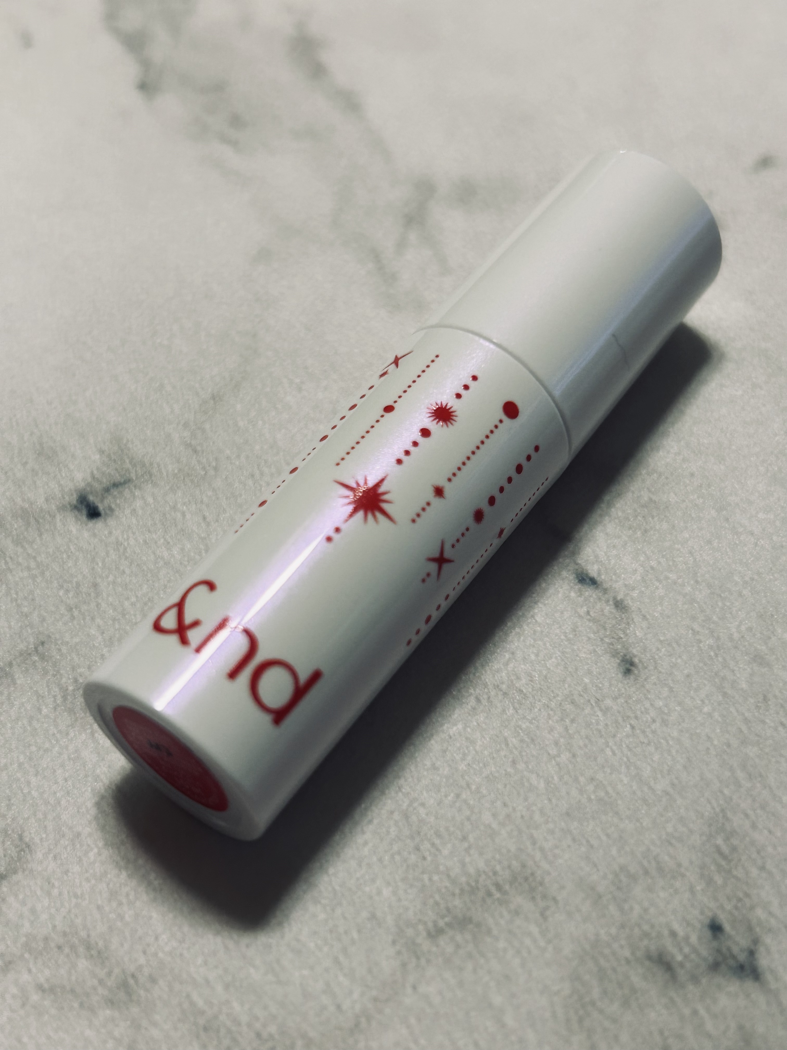 アンドバイロムアンド　グラッシーボムティント/&nd by rom&nd/リップティントを使ったクチコミ（1枚目）