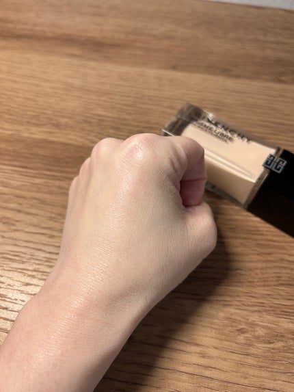 ããªãºã ã»ãªãŒãã«ã»ã¹ãã³ã±ã¢ãªã³ã°ã»ã³ã¬ã¯ã¿ãŒ/GIVENCHY/åç²§äžå°ã䜿ã£ãã¯ãã³ãïŒ4æç®ïŒ