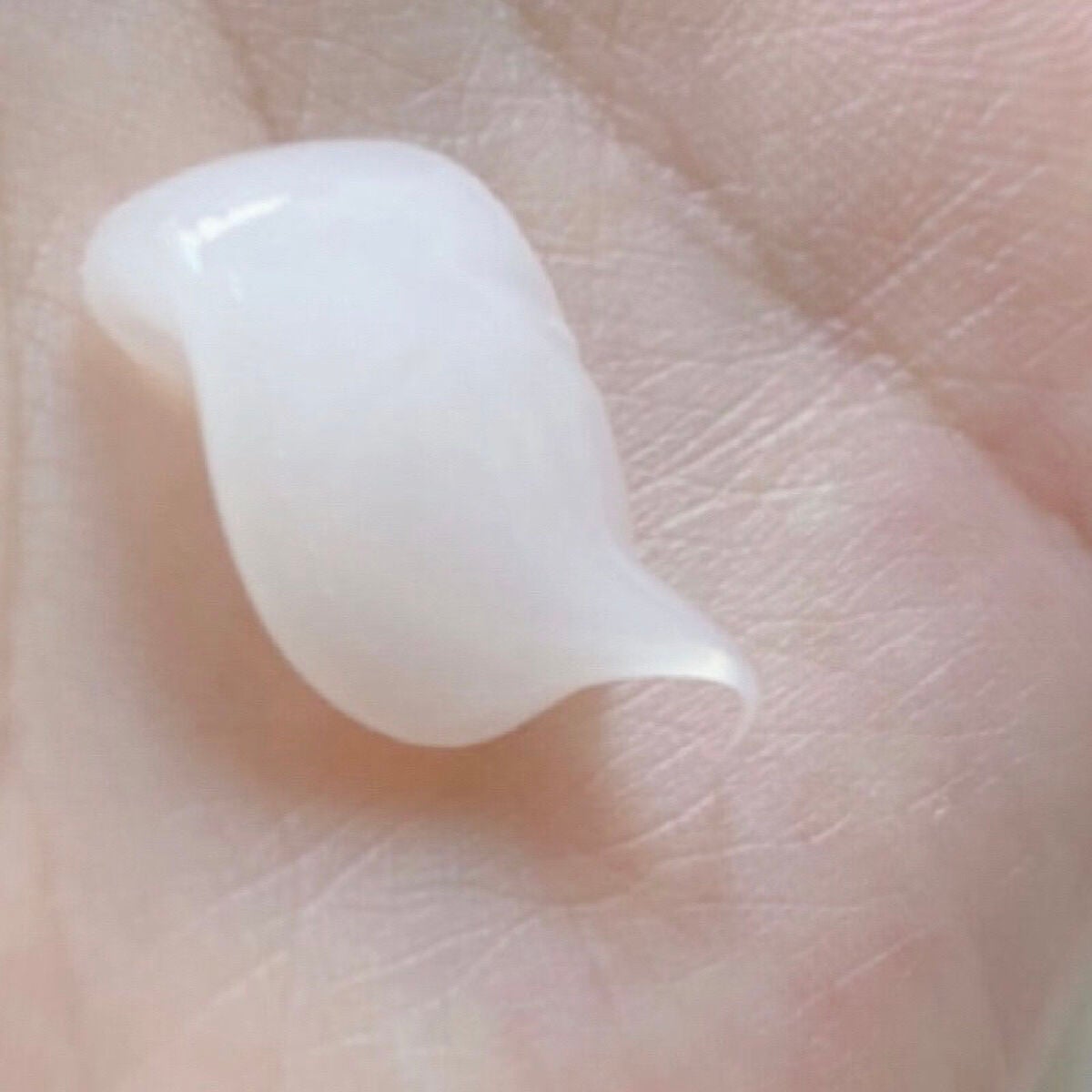 パフュームヘアエッセンス/JUL7ME/ヘアトリートメントを使ったクチコミ(2枚目)