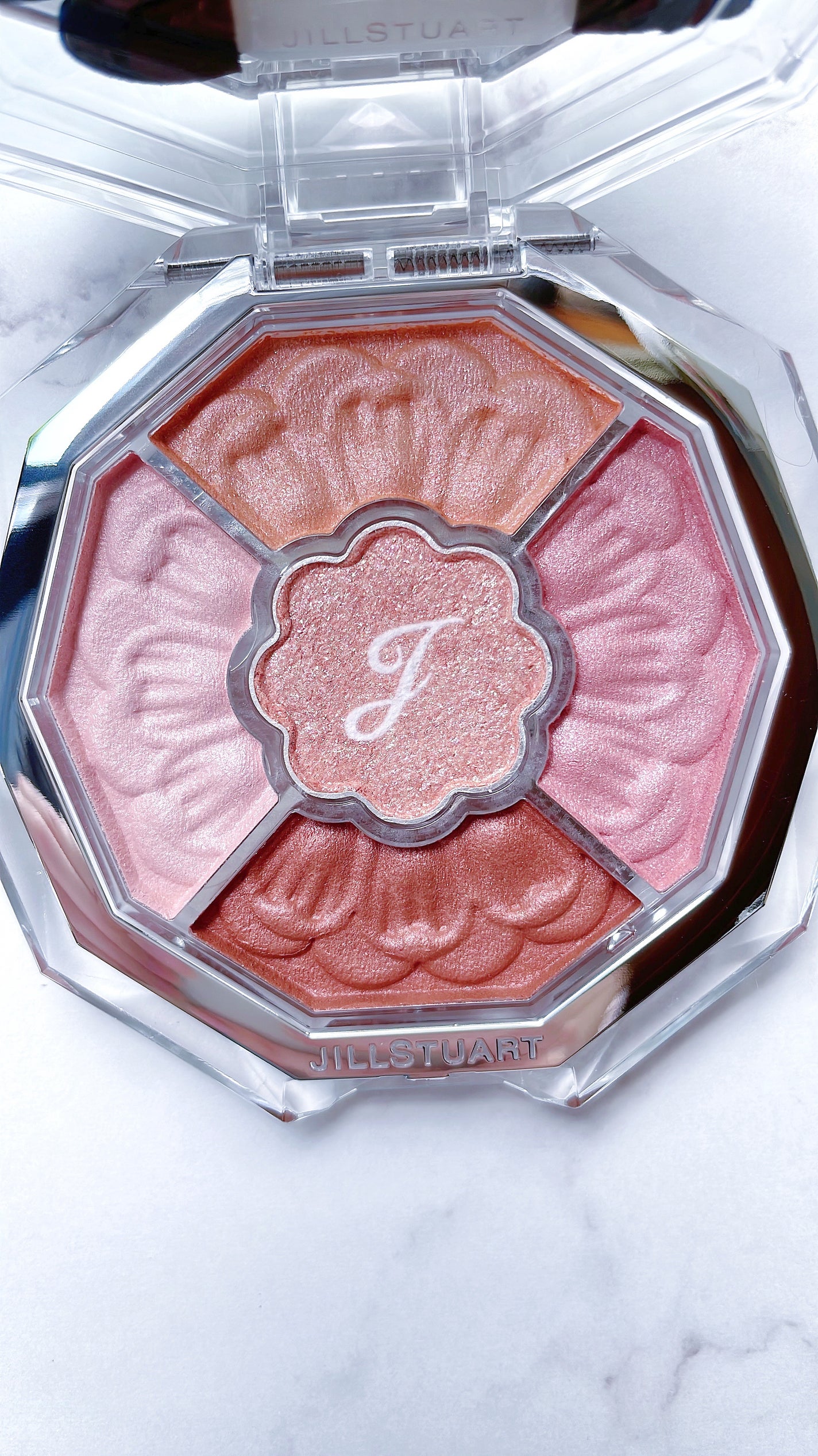 ジルスチュアート ブルームクチュール アイズ ジュエルドブーケ/JILL STUART/アイシャドウパレットを使ったクチコミ(3枚目)