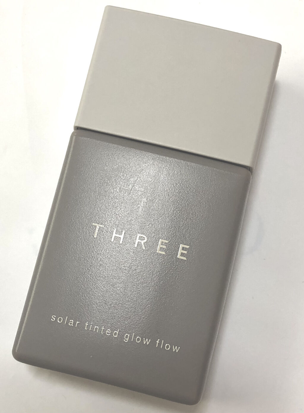 ソーラーティンティドグローフロー/THREE/リキッドファンデーションを使ったクチコミ（1枚目）