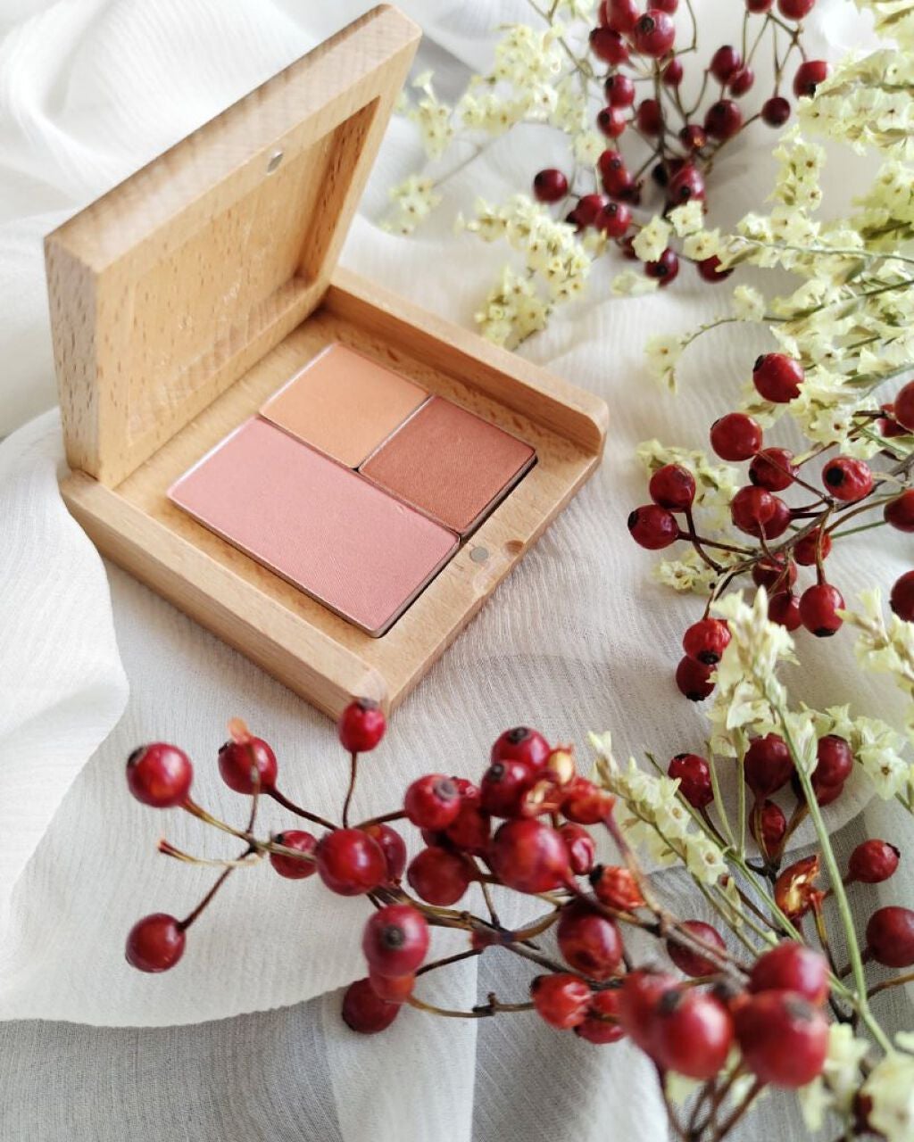 ナチュラルアイカラー/ルアモ/単色アイシャドウを使ったクチコミ(2枚目)