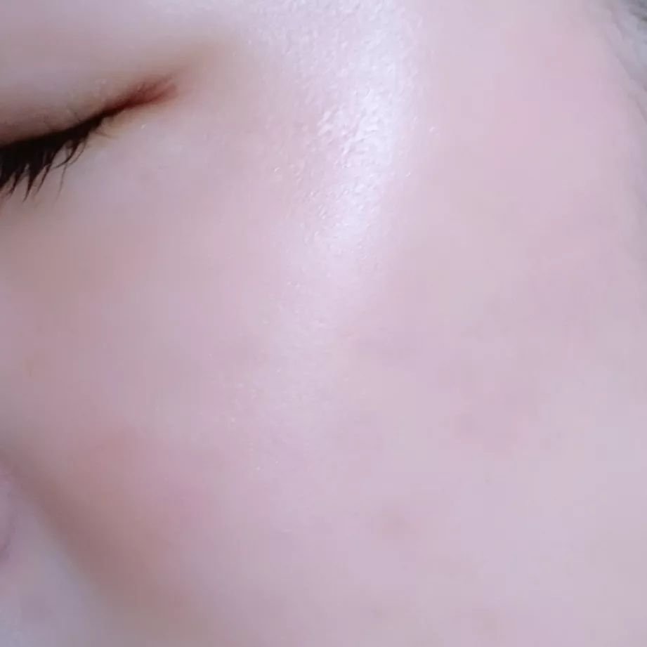 3番 ノーファンデ陶器肌トーンアップクリーム/numbuzin/化粧下地を使ったクチコミ（3枚目）