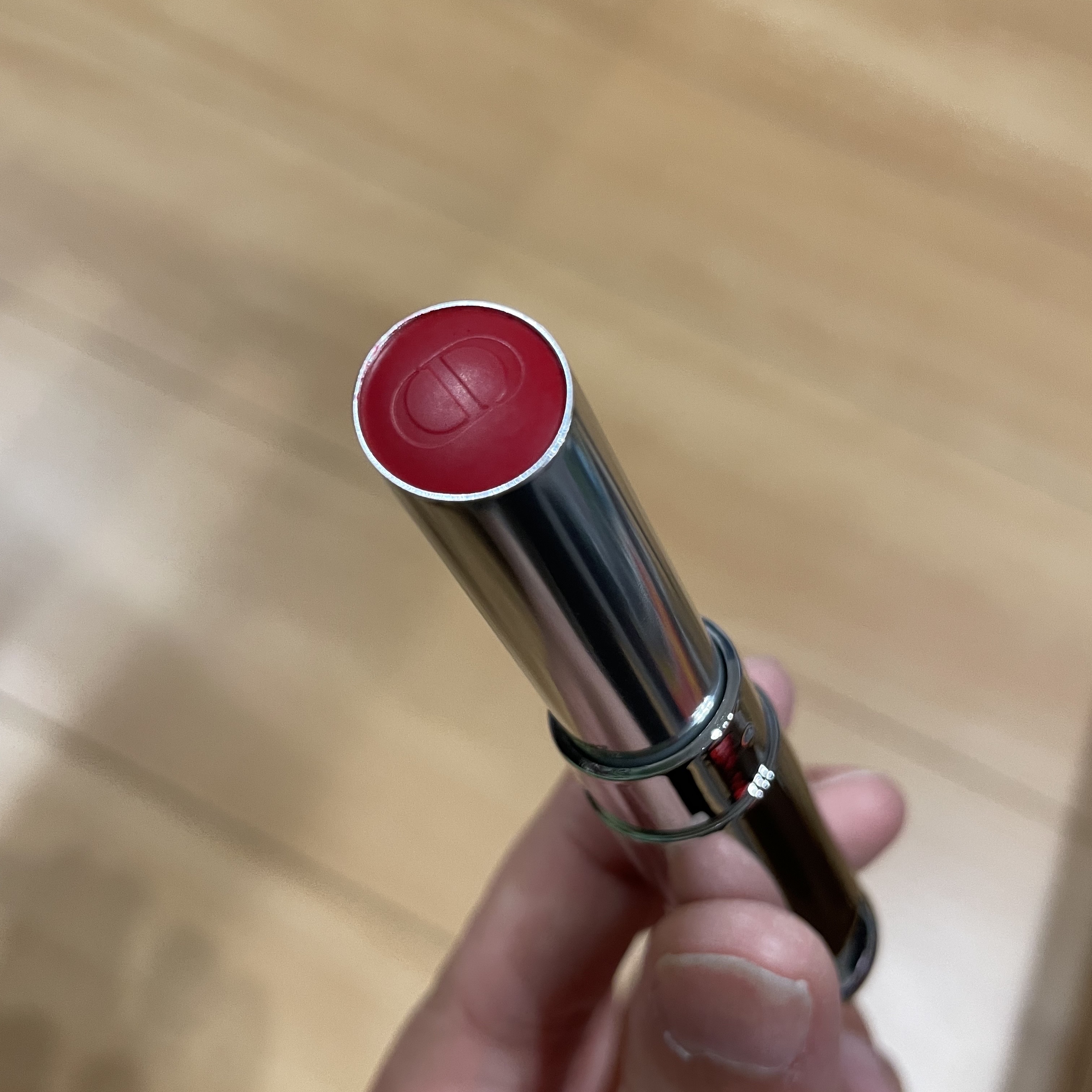 ディオール アディクト リップスティック 745レッド レボリューション/Dior/口紅を使ったクチコミ（2枚目）