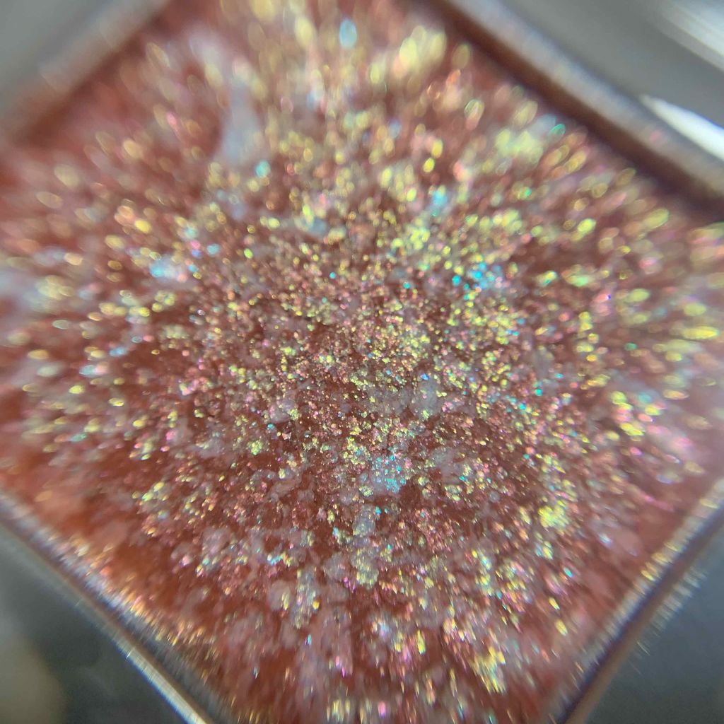 グリッタープリズム シャドウ/MISSHA/グリッターを使ったクチコミ（2枚目）