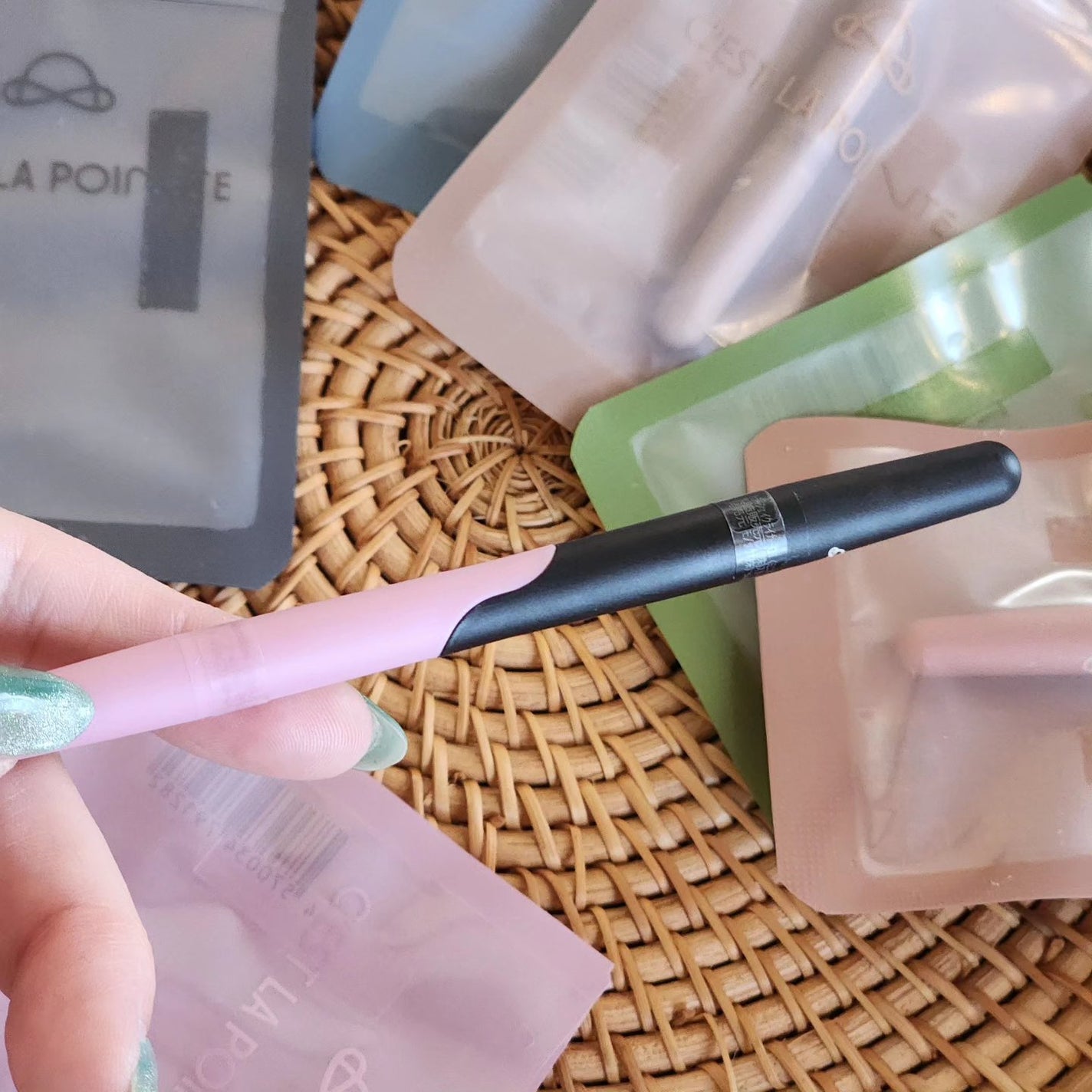 カラーシェイクライナー/C’est la pointe/リキッドアイライナーを使ったクチコミ(2枚目)