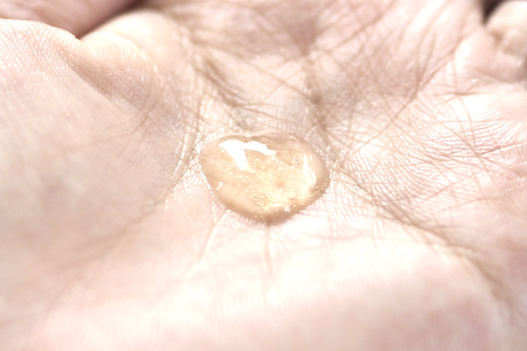 グリーンタンジェリン ビタC ダークスポットケアセラム/goodal/美容液を使ったクチコミ（3枚目）