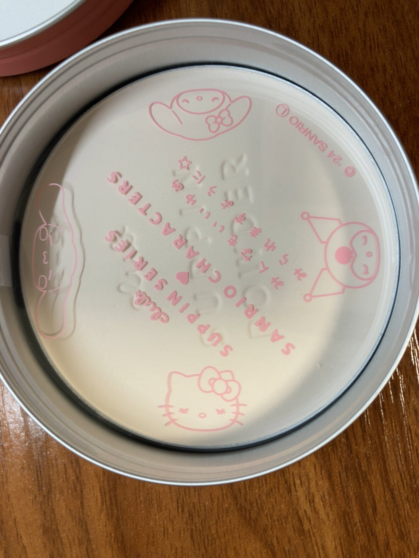 すっぴんパウダーC ホワイトフローラルブーケの香り/クラブ/プレストパウダーを使ったクチコミ(5枚目)