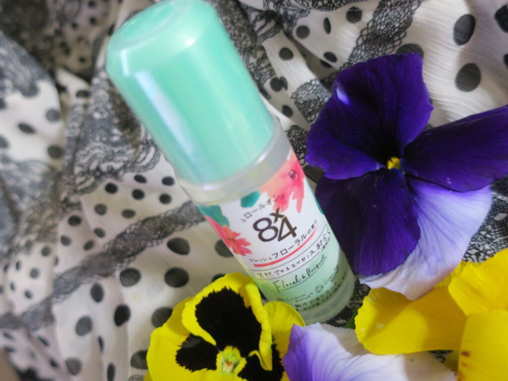 ロールオン フレッシュフローラルの香り/8x4/デオドラント・制汗剤を使ったクチコミ(1枚目)