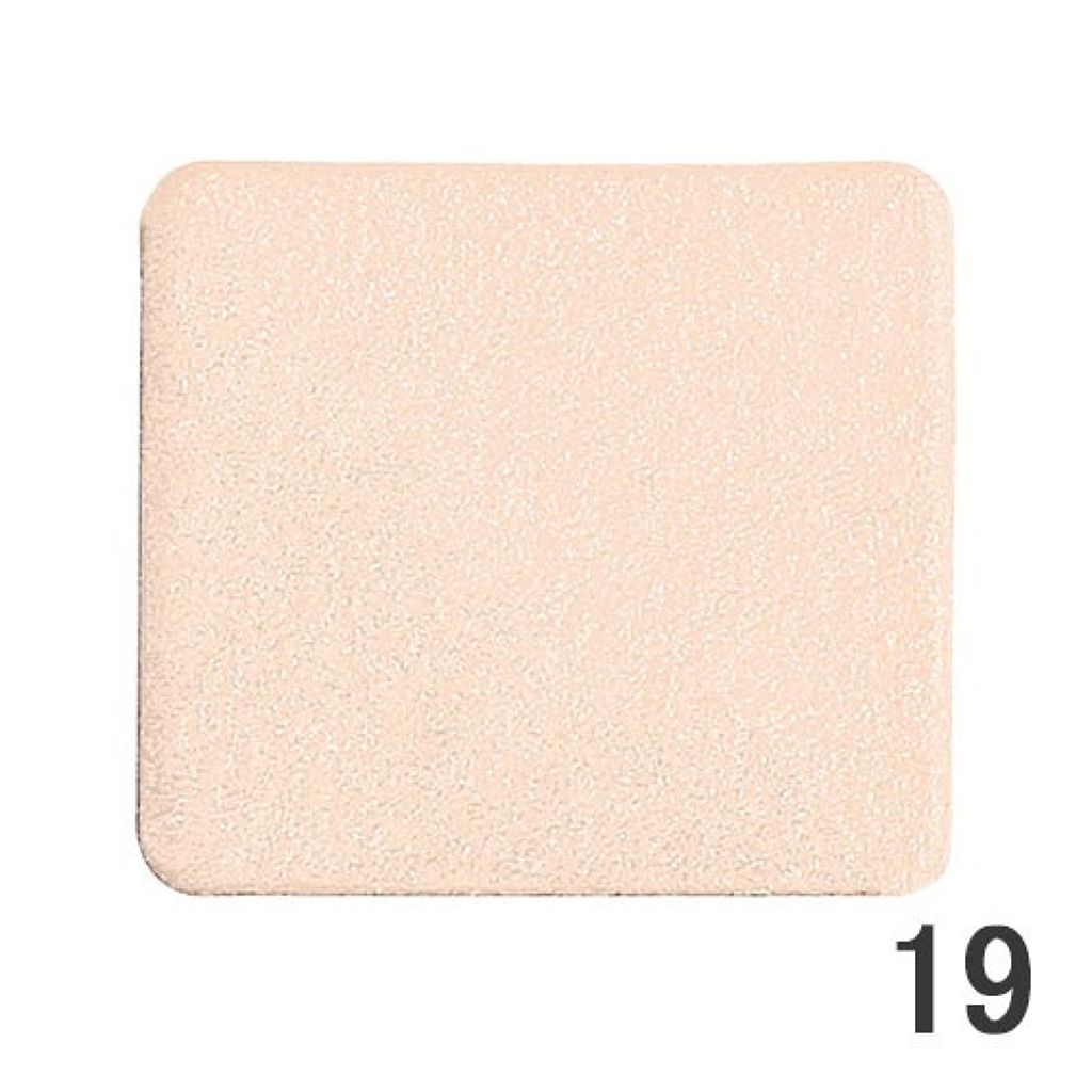 19:ブライトベージュ