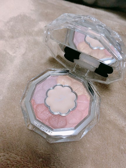 ジルスチュアート ブルームクチュール アイズ/JILL STUART/アイシャドウパレットを使ったクチコミ(1枚目)