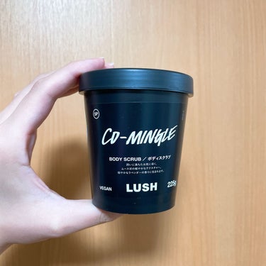 ラッシュ コーミングルのクチコミ「LUSH【コーミングル】


◎GOOD
・竹パウダーでつぶつぶせず優しい感じ
・肌を保湿しな.....」（1枚目）