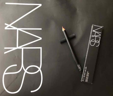 NARS ベルベットアイライナーのクチコミ「〈NARS〉
  ·ベルベットアイライナー（8176 リッチヘーゼルナッツ）

柔らかくスルス.....」（1枚目）