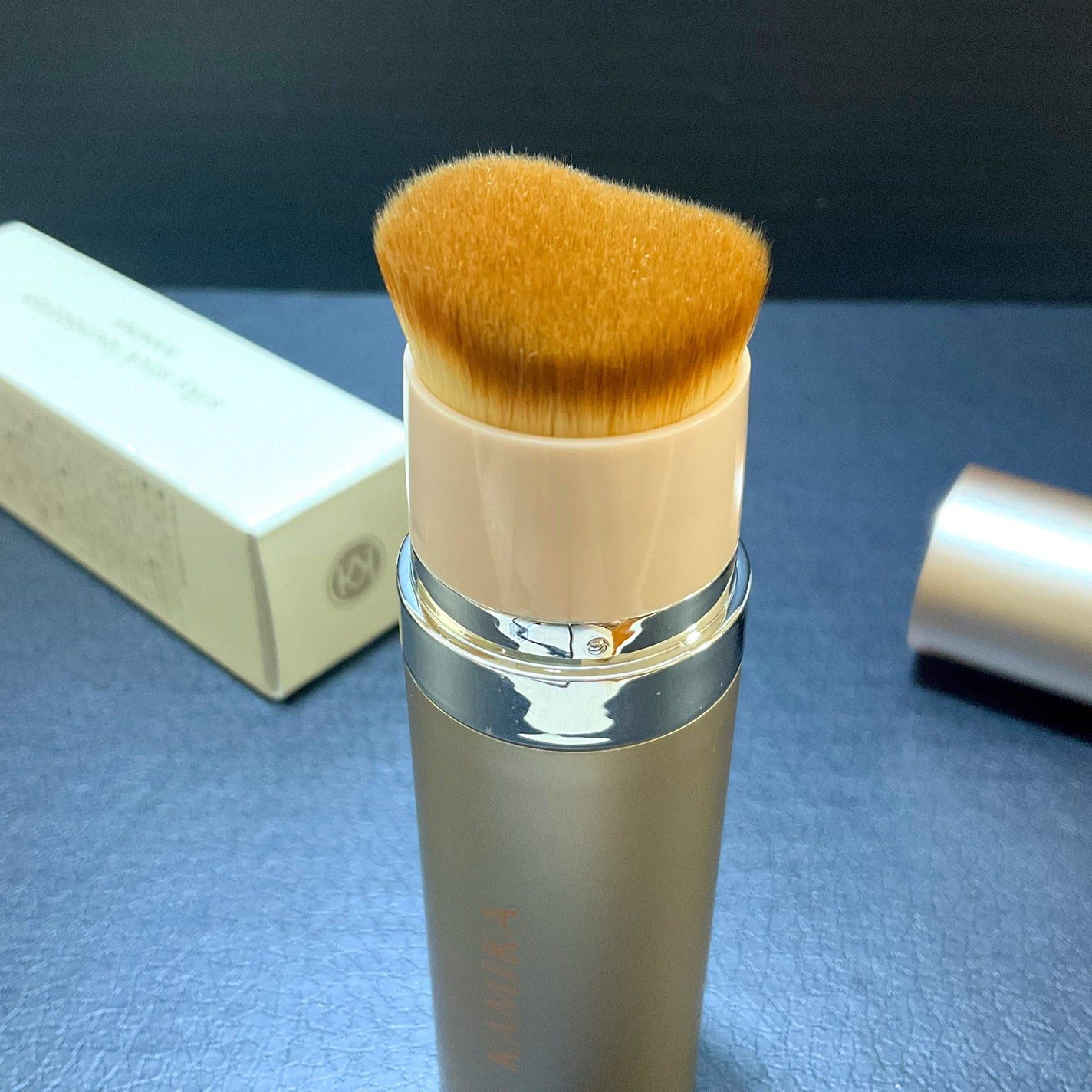 シルキースティックファンデーション/KAMIKA/その他ファンデーションを使ったクチコミ(4枚目)