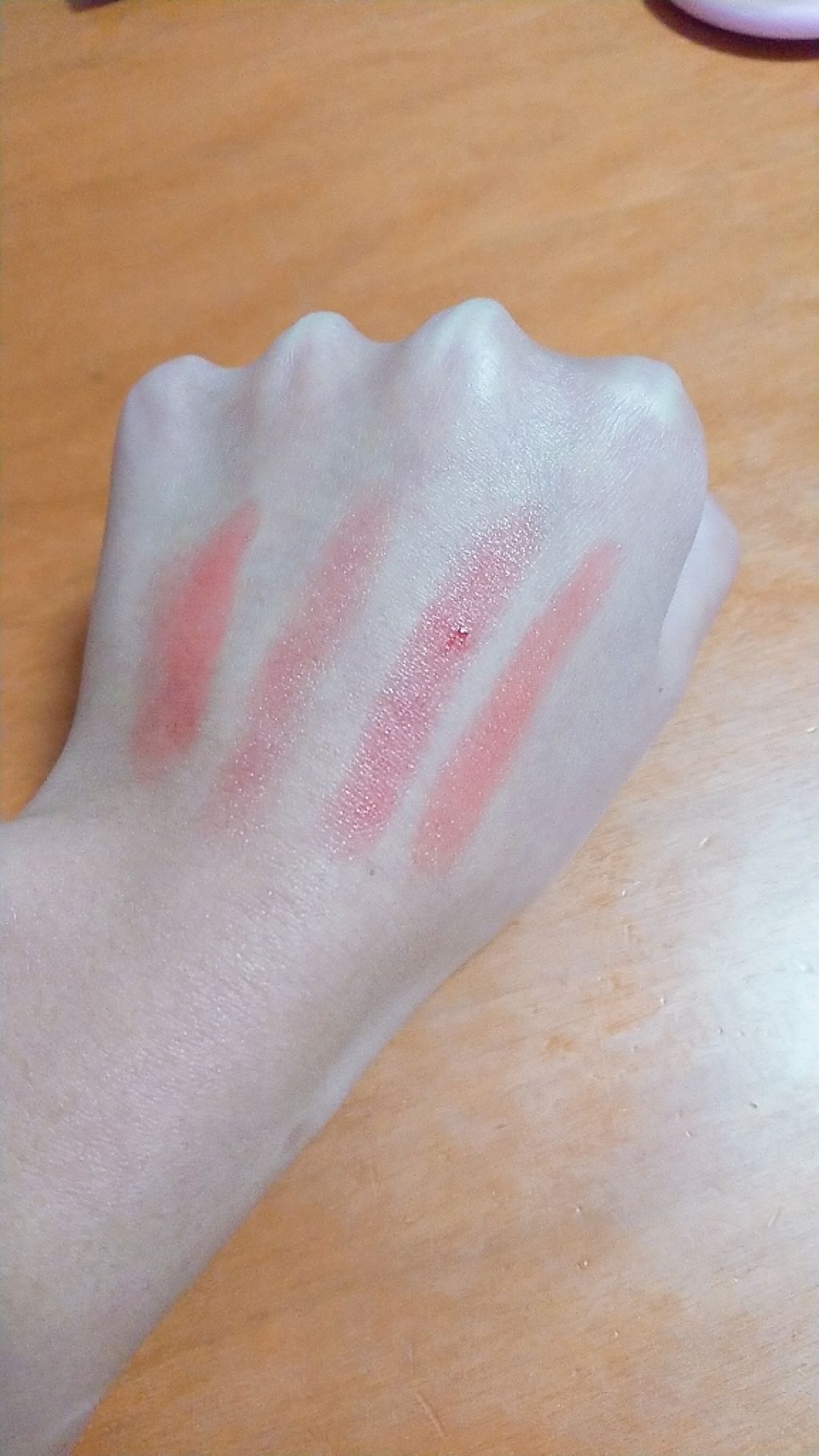 ラスティンググロスリップ/CEZANNE/口紅を使ったクチコミ（2枚目）