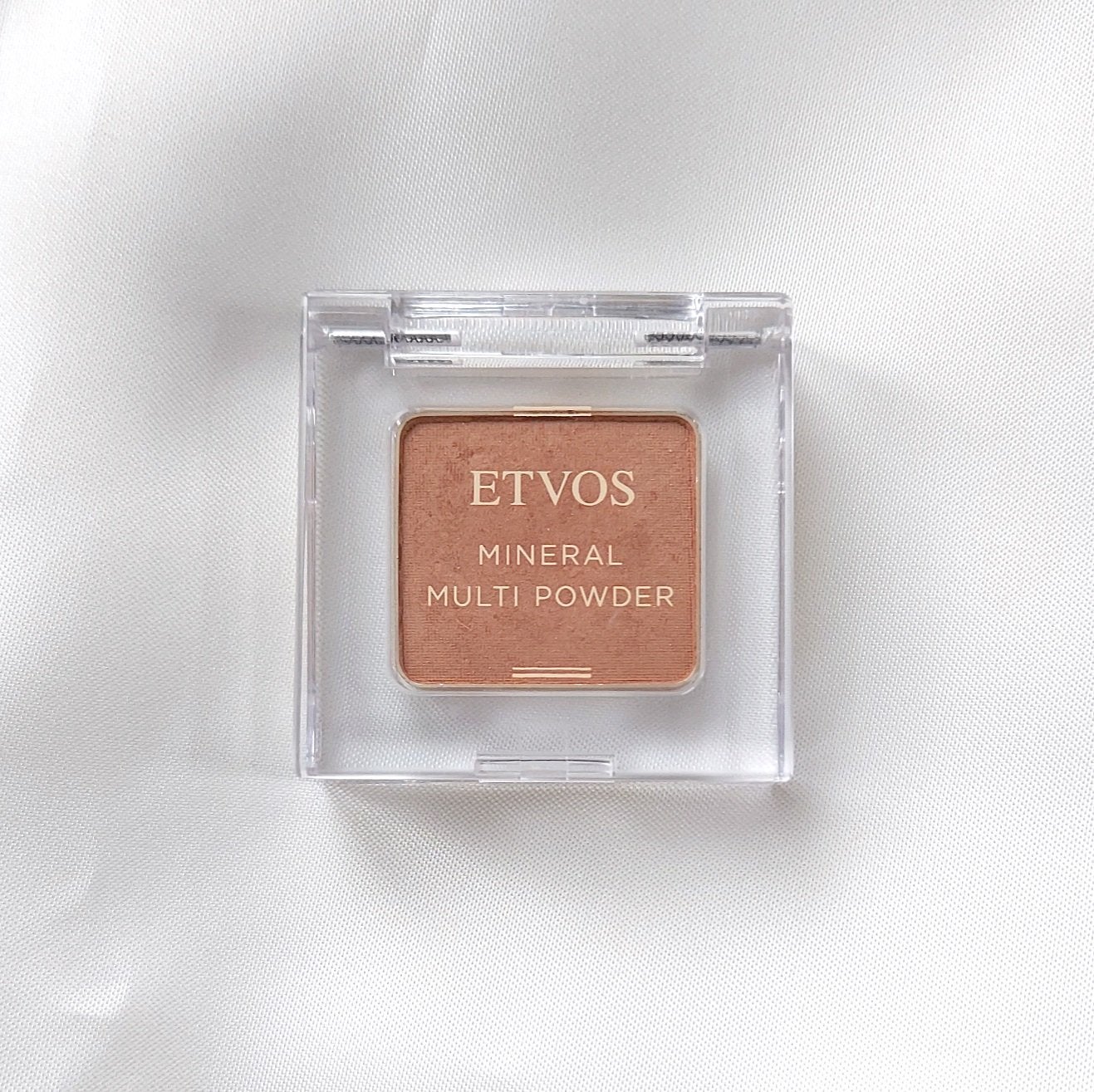 ミネラルマルチパウダー/エトヴォス/単色アイシャドウを使ったクチコミ(1枚目)