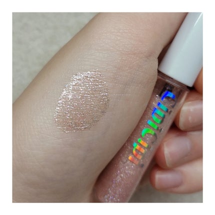 グリッター イルミネーションライナー R/CipiCipi/リキッドアイライナーを使ったクチコミ(3枚目)