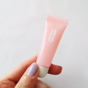 CLINIQUE モイスチャー サージ ハイドロ プランプ リップ トリートメントのクチコミ「クリニークのホリデー（クリームの）に付いていた

クリニーク モイスチャー サージ ハイドロ .....」（1枚目）