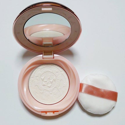 シャイニングムーンパウダー 30th Anniversary Edition/ミラクルロマンス/プレストパウダーを使ったクチコミ(3枚目)