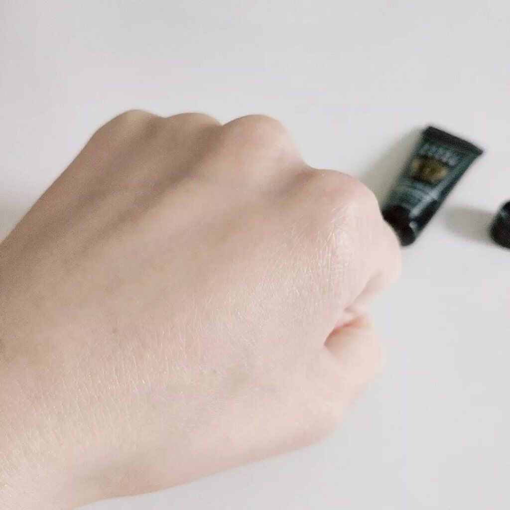 インテンシブ スキン セラム ファンデーション SPF40(PA++++)/BOBBI BROWN/リキッドファンデーションを使ったクチコミ(3枚目)