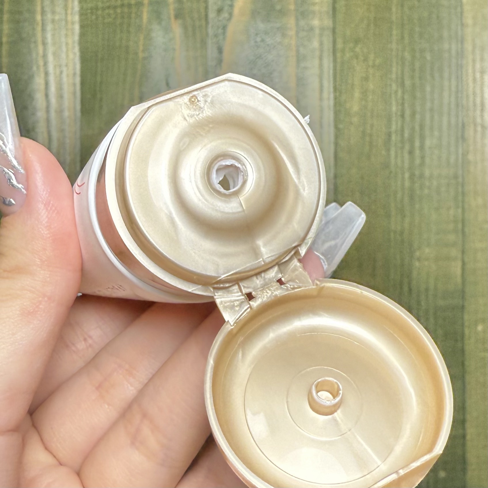 薬用ハンドクリーム　エンリッチ/アベンヌ/ハンドクリームを使ったクチコミ（2枚目）