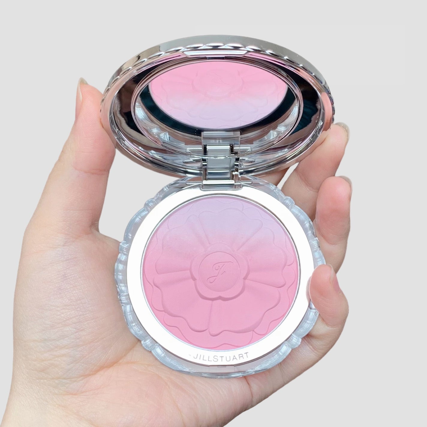 ジルスチュアート パステルペタル ブラッシュ/JILL STUART/パウダーチークを使ったクチコミ(4枚目)