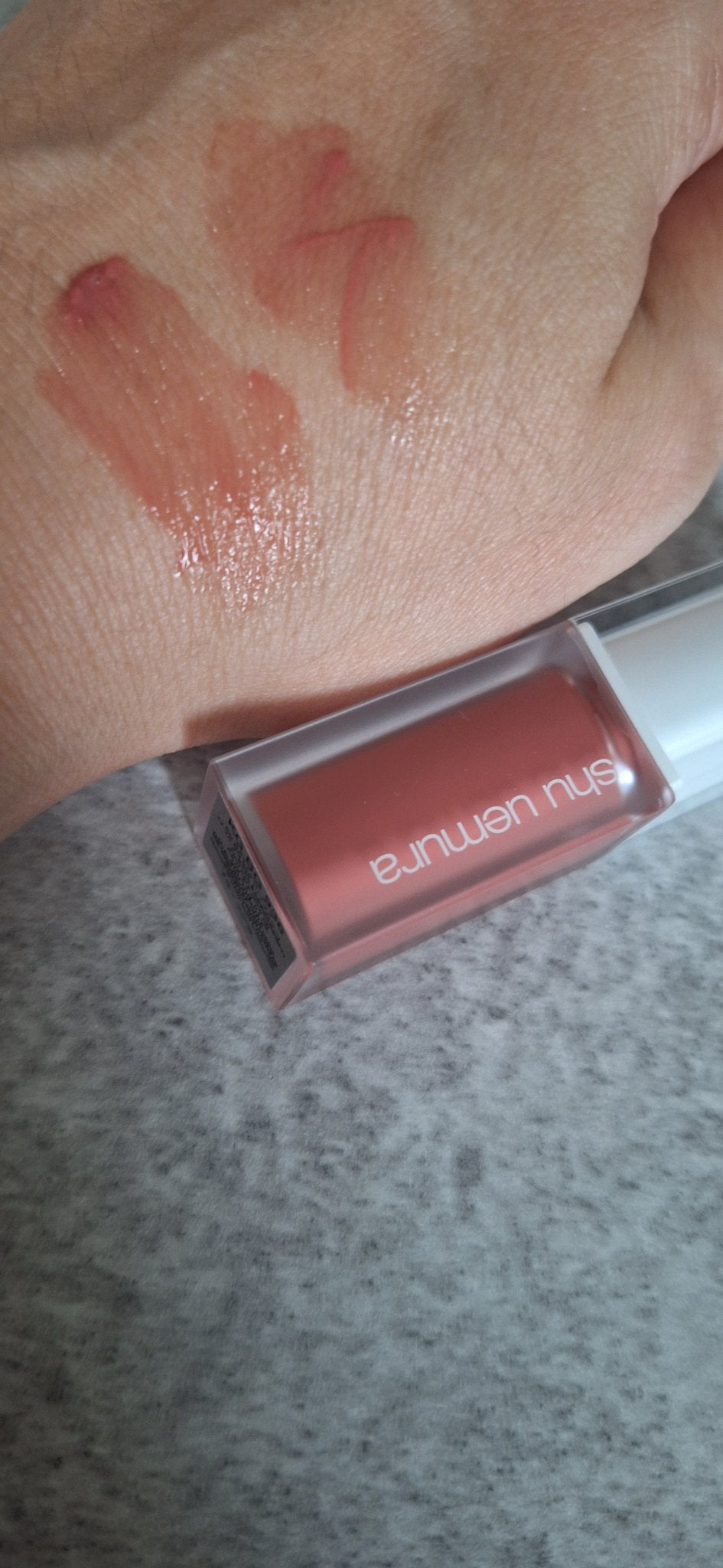 キヌケアグローアップ/shu uemura/口紅を使ったクチコミ(2枚目)