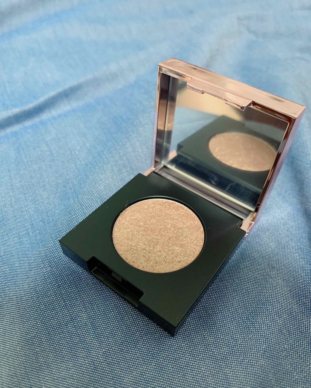 グリッターロックアイズ BE101（生産終了）/ETUDE/単色アイシャドウを使ったクチコミ（2枚目）