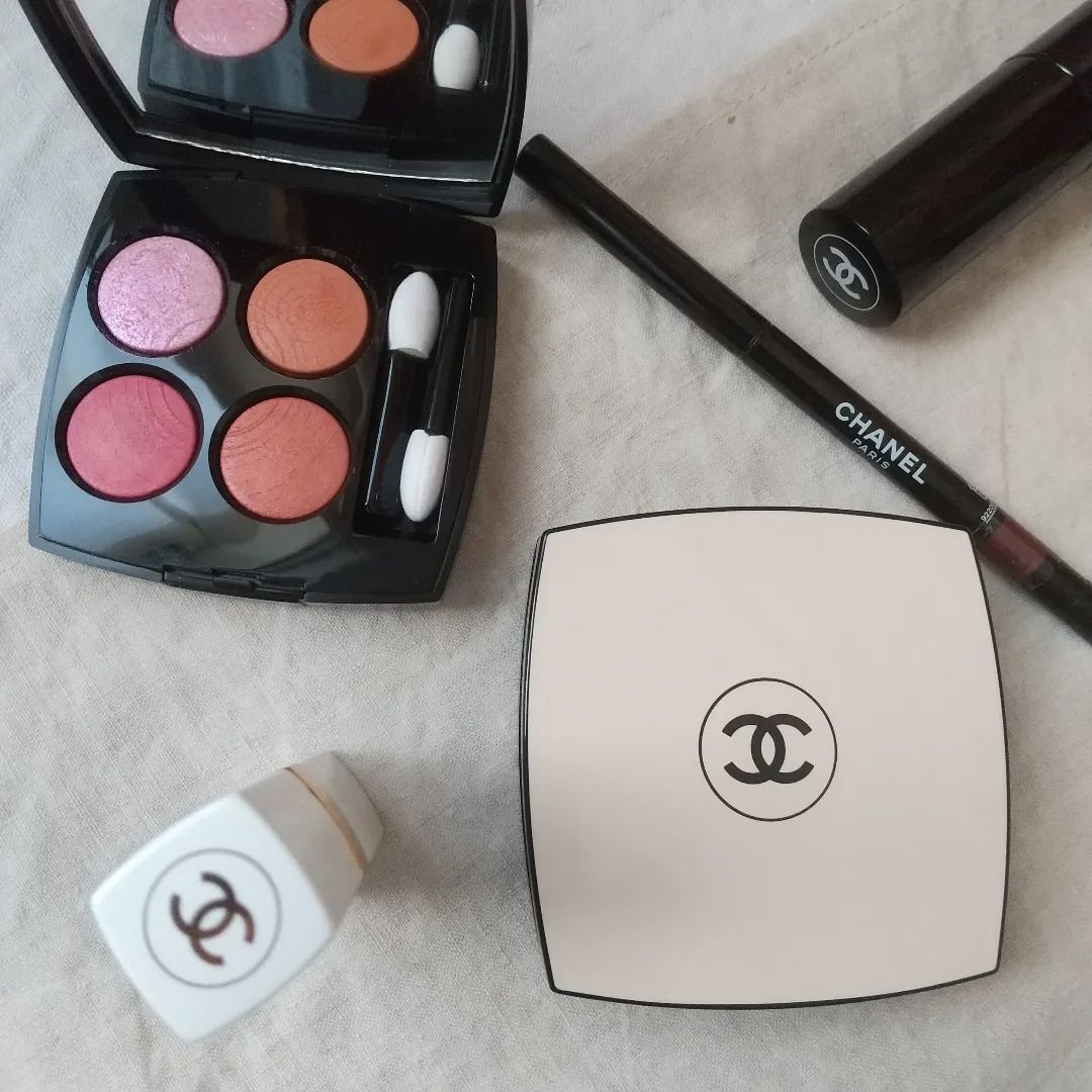 ボーム エサンシエル/CHANEL/スティックハイライトを使ったクチコミ（1枚目）