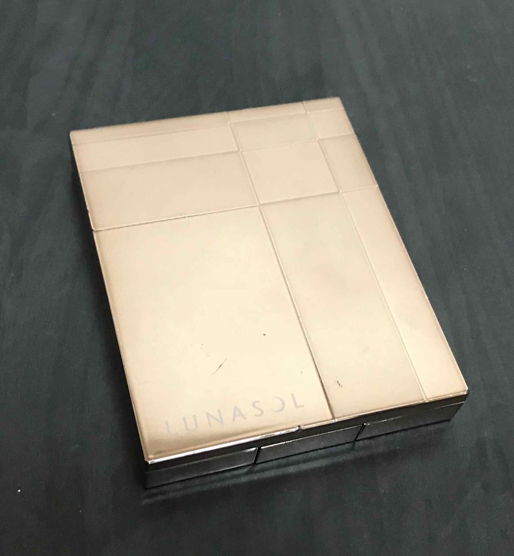 スキンモデリングアイズ/LUNASOL/アイシャドウパレットを使ったクチコミ(1枚目)