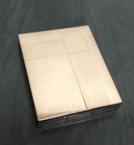 スキンモデリングアイズ/LUNASOL/アイシャドウパレットを使ったクチコミ(1枚目)