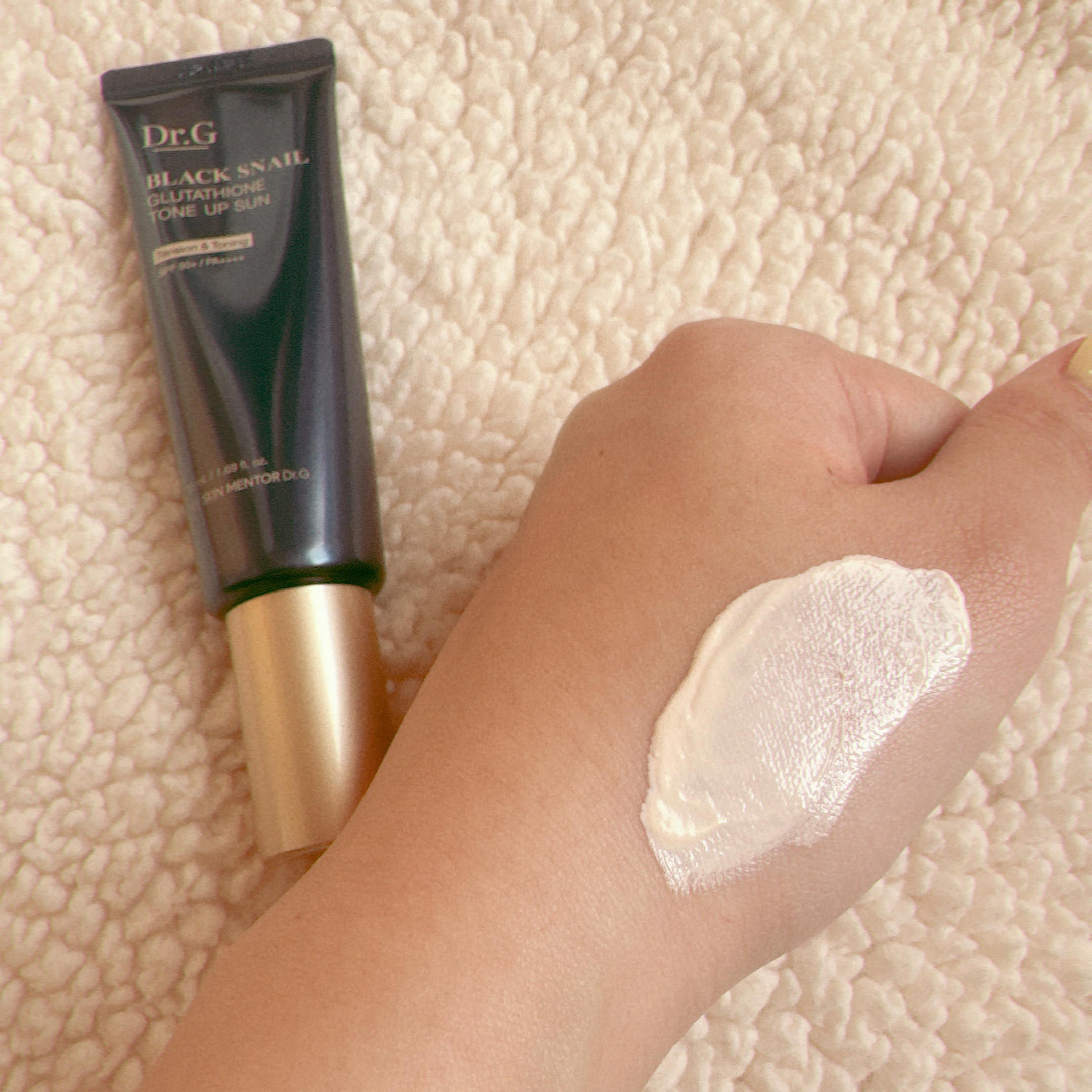 ブラックスネイルグルタチオントーンアップサン/Dr.G/日焼け止めクリームを使ったクチコミ（2枚目）