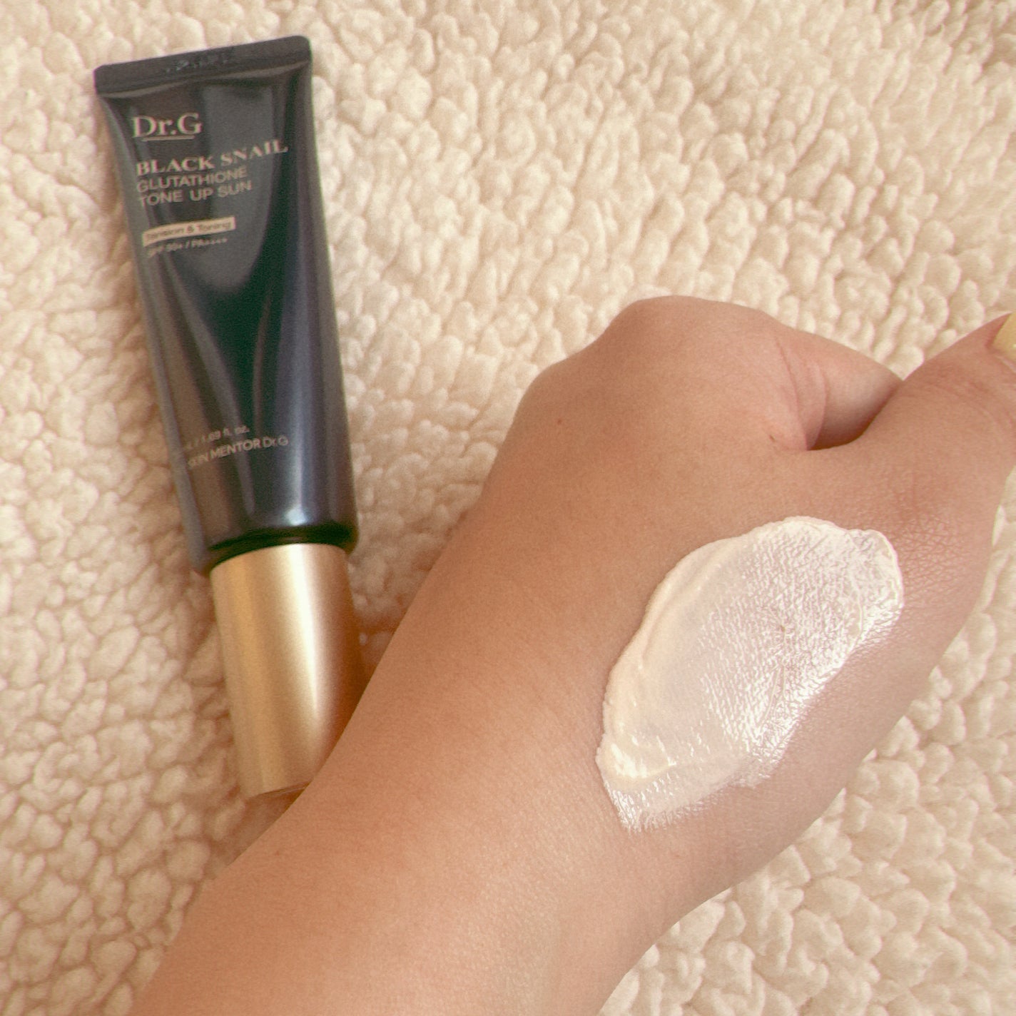 ブラックスネイルグルタチオントーンアップサン/Dr.G/日焼け止めクリームを使ったクチコミ(2枚目)