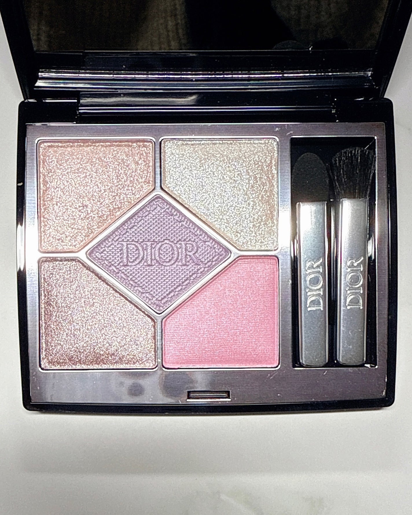 ディオールショウ サンク クルール/Dior/アイシャドウを使ったクチコミ(3枚目)