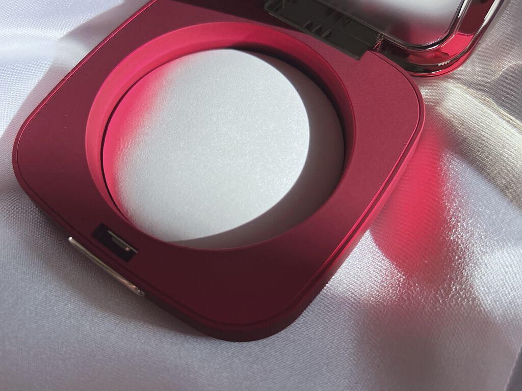 ZEESEA くるみ割り人形「ゼロ」粉感シルキーコンパクトパウダー/ZEESEA/プレストパウダーを使ったクチコミ（3枚目）