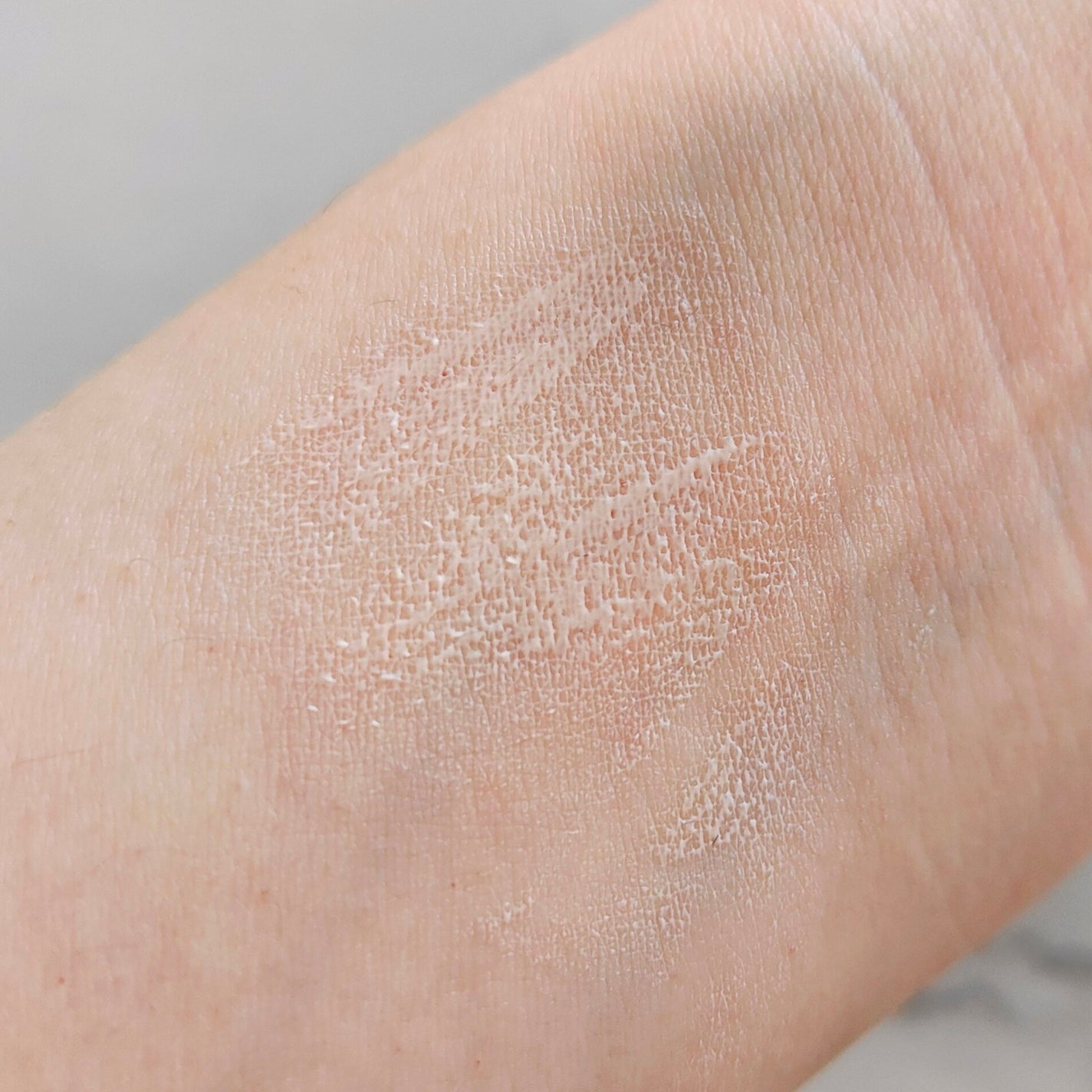 ウォータフルトーンアップサンクリーム/ダルバ/日焼け止めクリームを使ったクチコミ(3枚目)