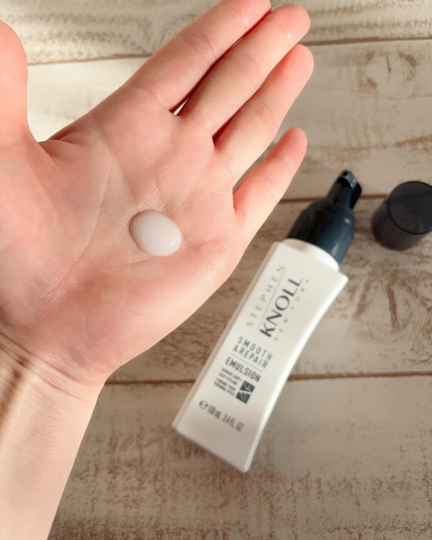 モイスチュアソフニング エマルジョン スムースリペア/スティーブンノル ニューヨーク/ヘアミルクを使ったクチコミ(3枚目)